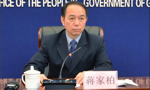 蔣家柏簡歷：廣西自治區(qū)人大法制委員會主任委員蔣家柏，曾任廣西自治區(qū)政府秘書長、水庫移民局局長、扶貧辦主任