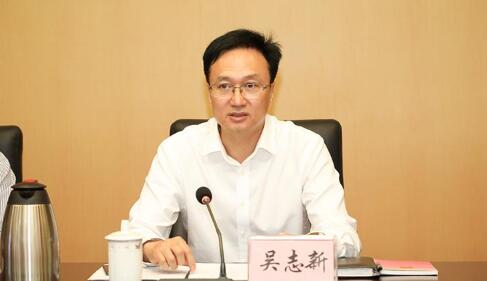 吳志新簡歷：欽州市人大副主任吳志新，曾任欽州市政府、市人大秘書長